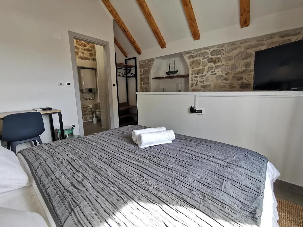 Fjaka Boutique Apartments Split